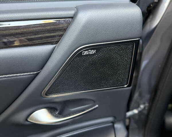 Лексус ЕС 2019 в Киеве на Automoto.ua Серый Лексус ЕС, объемом двигателя 2.49 л и пробегом 120 тыс. км за 35200 $, фото 16 на Automoto.ua