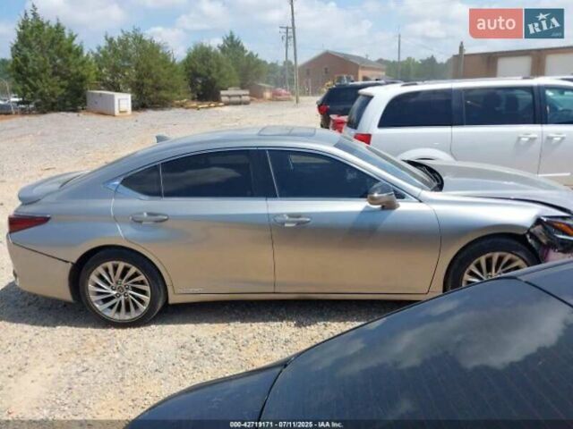 Серый Лексус ЕС, объемом двигателя 2.49 л и пробегом 43 тыс. км за 29000 $, фото 6 на Automoto.ua