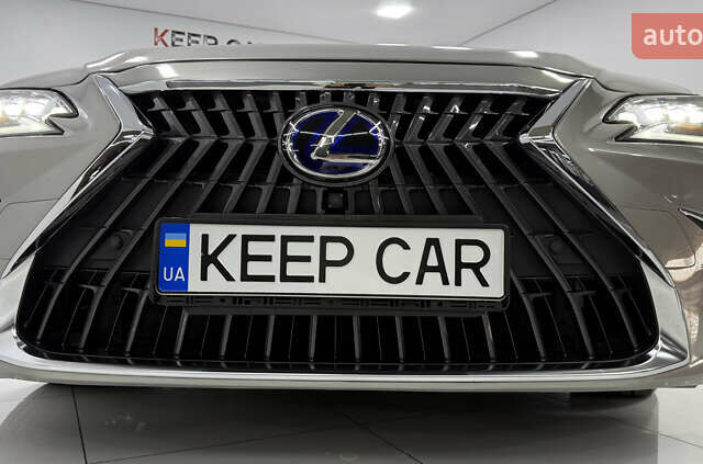 Лексус ЕС 2019 в Одессе на Automoto.ua Серый Лексус ЕС, объемом двигателя 2.49 л и пробегом 72 тыс. км за 33000 $, фото 41 на Automoto.ua