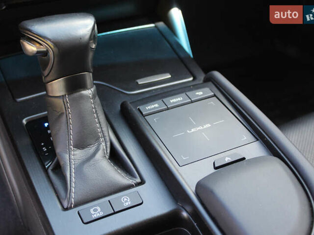 Лексус ЕС 2019 в Киеве на Automoto.ua Серый Лексус ЕС, объемом двигателя 2.49 л и пробегом 96 тыс. км за 30000 $, фото 13 на Automoto.ua