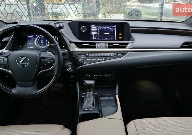 Серый Лексус ЕС, объемом двигателя 2.49 л и пробегом 130 тыс. км за 33374 $, фото 7 на Automoto.ua