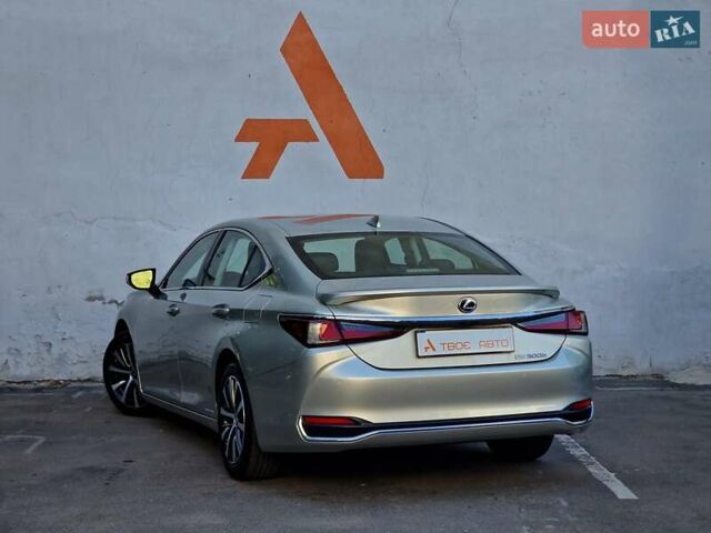 Лексус ЕС 2019 в Одессе на Automoto.ua Серый Лексус ЕС, объемом двигателя 2.49 л и пробегом 39 тыс. км за 39990 $, фото 25 на Automoto.ua