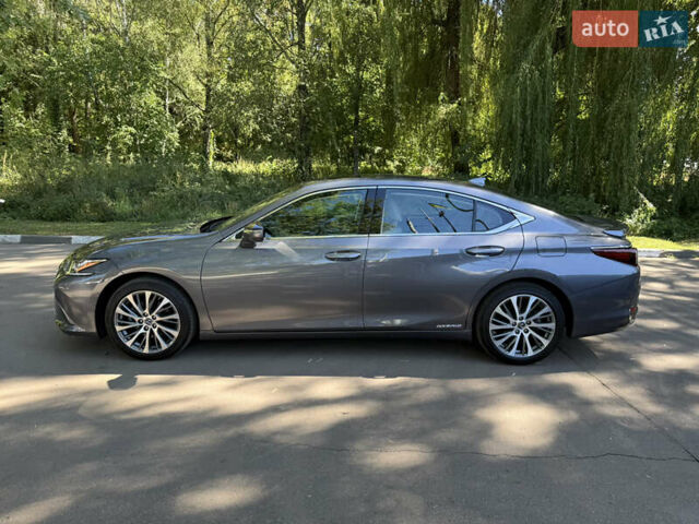 Серый Лексус ЕС, объемом двигателя 2.49 л и пробегом 47 тыс. км за 32500 $, фото 3 на Automoto.ua