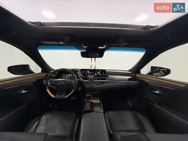Лексус ЕС 2019 в Одессе на Automoto.ua Серый Лексус ЕС, объемом двигателя 2.49 л и пробегом 72 тыс. км за 33000 $, фото 32 на Automoto.ua