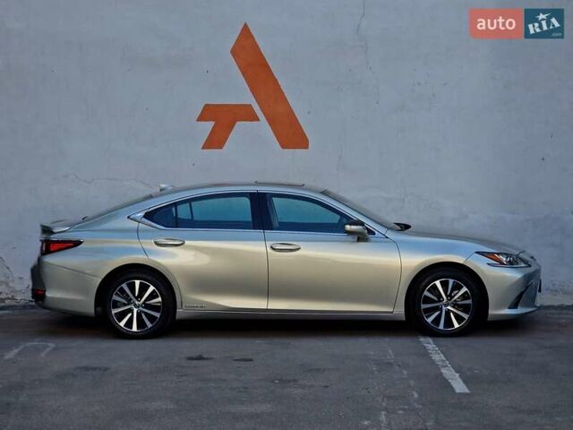 Лексус ЕС 2019 в Одессе на Automoto.ua Серый Лексус ЕС, объемом двигателя 2.49 л и пробегом 39 тыс. км за 39990 $, фото 19 на Automoto.ua