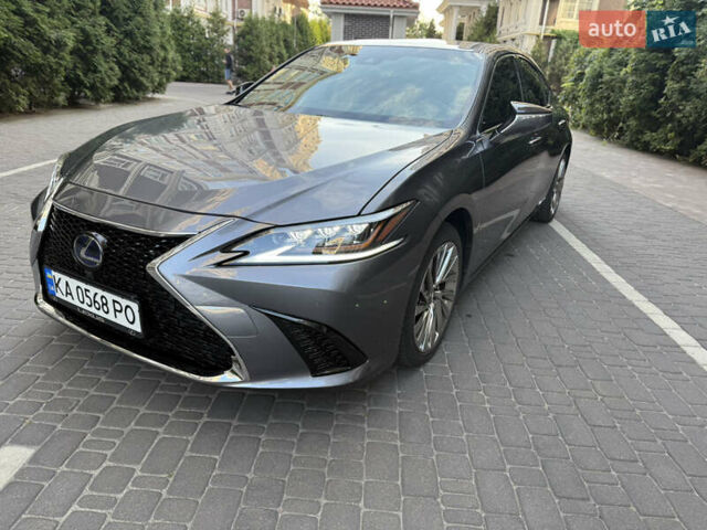 Лексус ЕС 2019 в Киеве на Automoto.ua Серый Лексус ЕС, объемом двигателя 2.49 л и пробегом 120 тыс. км за 35200 $, фото 2 на Automoto.ua