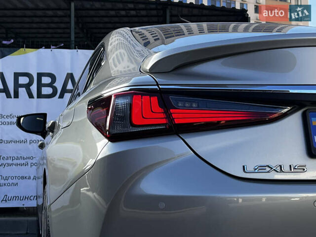 Сірий Лексус ЕС, об'ємом двигуна 2.49 л та пробігом 85 тис. км за 39500 $, фото 41 на Automoto.ua