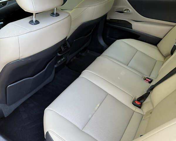 Серый Лексус ЕС, объемом двигателя 2.49 л и пробегом 47 тыс. км за 30900 $, фото 8 на Automoto.ua