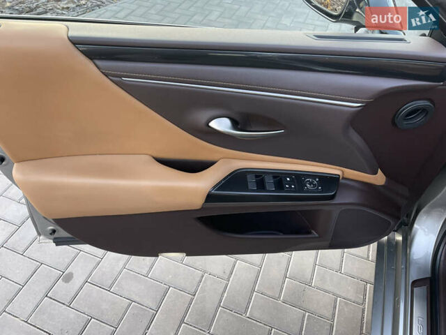 Серый Лексус ЕС, объемом двигателя 2.49 л и пробегом 115 тыс. км за 33000 $, фото 8 на Automoto.ua