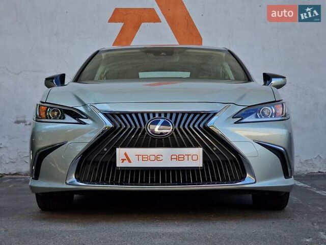 Лексус ЕС 2019 в Одессе на Automoto.ua Серый Лексус ЕС, объемом двигателя 2.49 л и пробегом 39 тыс. км за 39990 $, фото 4 на Automoto.ua