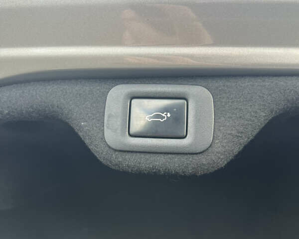 Лексус ЕС 2019 у Дніпро (Дніпропетровську) на Automoto.ua Сірий Лексус ЕС, об'ємом двигуна 2.49 л та пробігом 99 тис. км за 37200 $, фото 11 на Automoto.ua