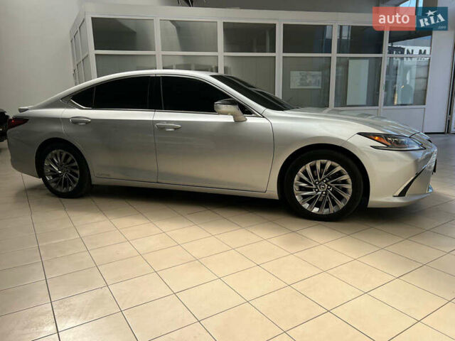 Серый Лексус ЕС, объемом двигателя 2.49 л и пробегом 103 тыс. км за 36999 $, фото 6 на Automoto.ua