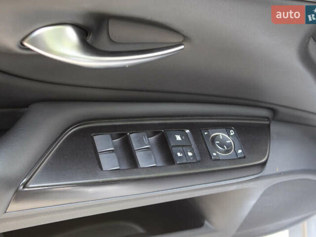 Лексус ЕС 2019 в Киеве на Automoto.ua Серый Лексус ЕС, объемом двигателя 2.49 л и пробегом 96 тыс. км за 30000 $, фото 5 на Automoto.ua