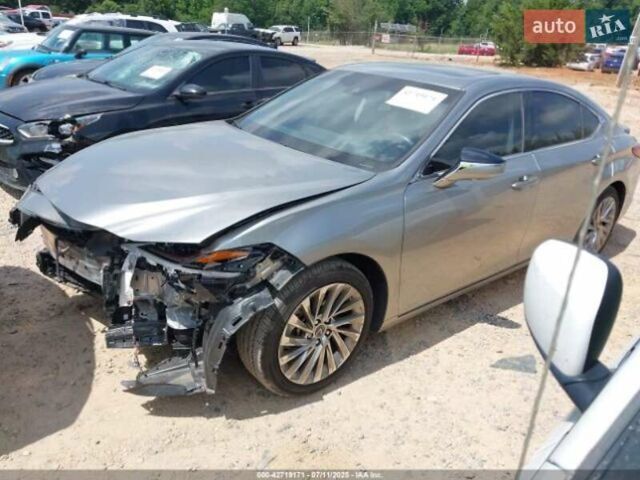 Серый Лексус ЕС, объемом двигателя 2.49 л и пробегом 43 тыс. км за 29000 $, фото 1 на Automoto.ua