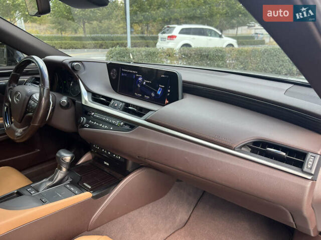 Лексус ЕС 2019 у Дніпро (Дніпропетровську) на Automoto.ua Сірий Лексус ЕС, об'ємом двигуна 2.49 л та пробігом 99 тис. км за 37200 $, фото 41 на Automoto.ua