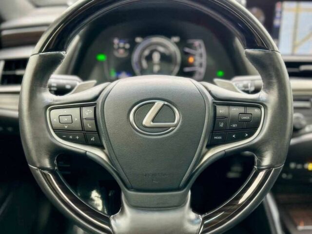 Серый Лексус ЕС, объемом двигателя 2.5 л и пробегом 36 тыс. км за 15400 $, фото 12 на Automoto.ua