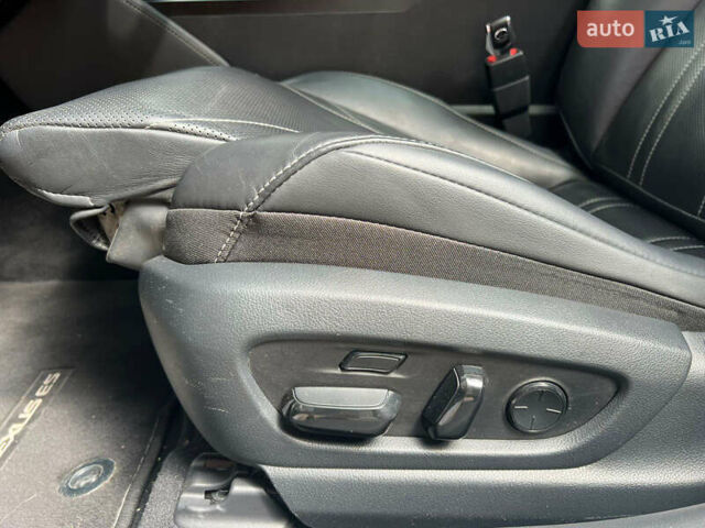 Серый Лексус ЕС, объемом двигателя 2.49 л и пробегом 103 тыс. км за 36999 $, фото 10 на Automoto.ua