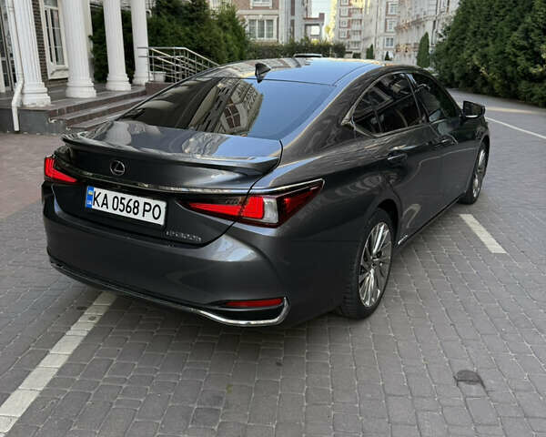 Лексус ЕС 2019 в Киеве на Automoto.ua Серый Лексус ЕС, объемом двигателя 2.49 л и пробегом 120 тыс. км за 35200 $, фото 8 на Automoto.ua