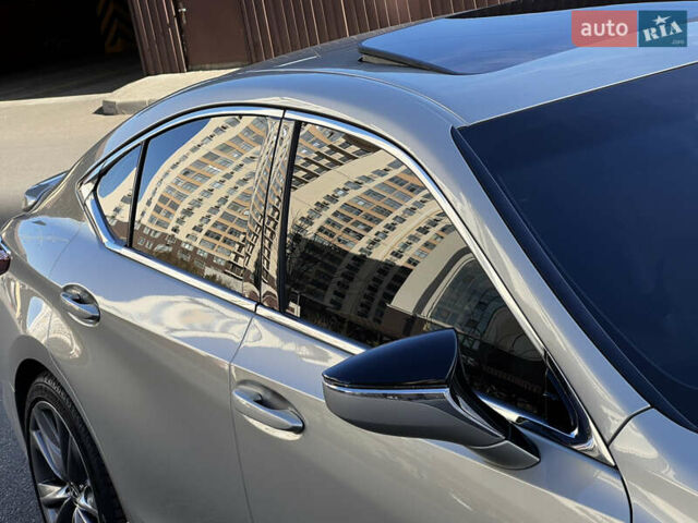 Сірий Лексус ЕС, об'ємом двигуна 2.49 л та пробігом 85 тис. км за 39500 $, фото 45 на Automoto.ua