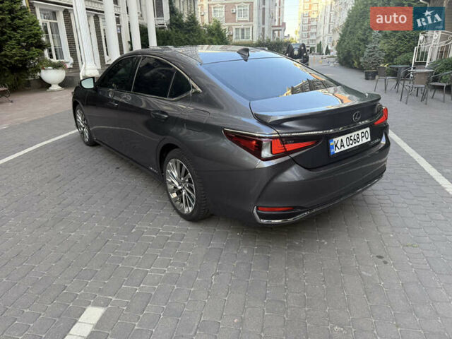 Лексус ЕС 2019 в Киеве на Automoto.ua Серый Лексус ЕС, объемом двигателя 2.49 л и пробегом 120 тыс. км за 35200 $, фото 9 на Automoto.ua
