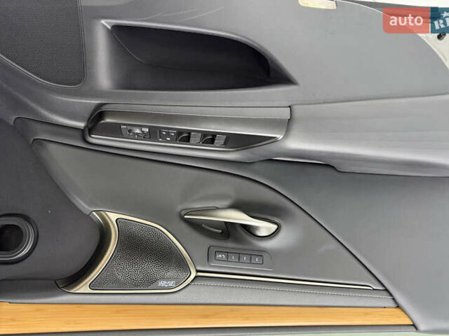 Лексус ЕС 2019 в Одессе на Automoto.ua Серый Лексус ЕС, объемом двигателя 2.49 л и пробегом 72 тыс. км за 33000 $, фото 25 на Automoto.ua