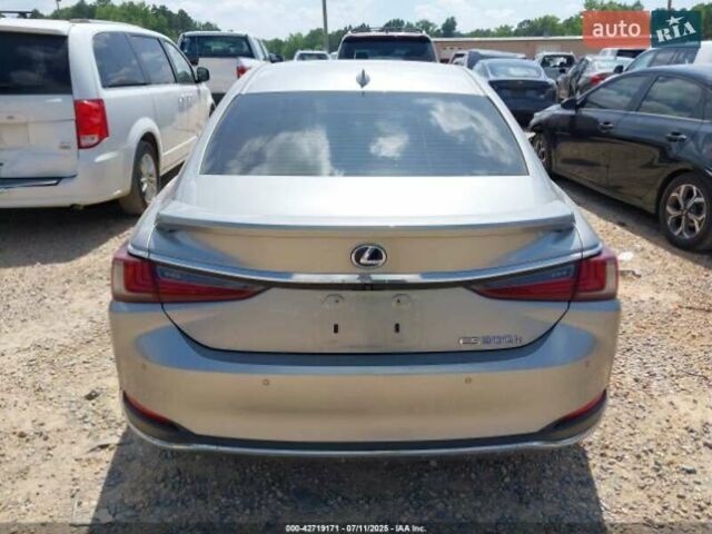 Серый Лексус ЕС, объемом двигателя 2.49 л и пробегом 43 тыс. км за 29000 $, фото 8 на Automoto.ua