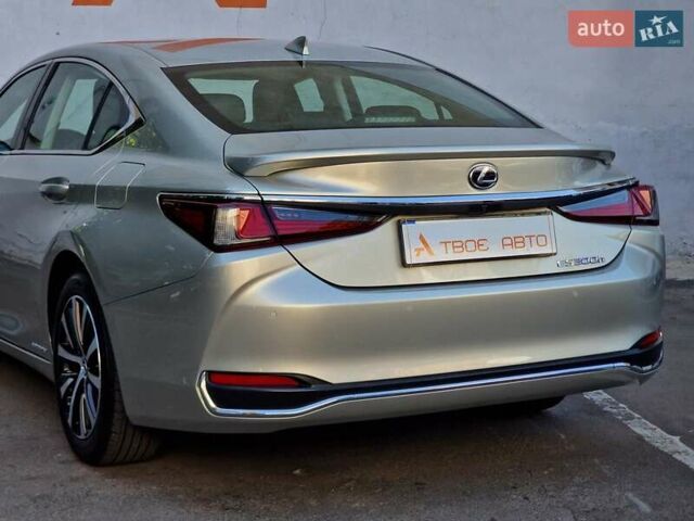 Лексус ЕС 2019 в Одессе на Automoto.ua Серый Лексус ЕС, объемом двигателя 2.49 л и пробегом 39 тыс. км за 39990 $, фото 29 на Automoto.ua