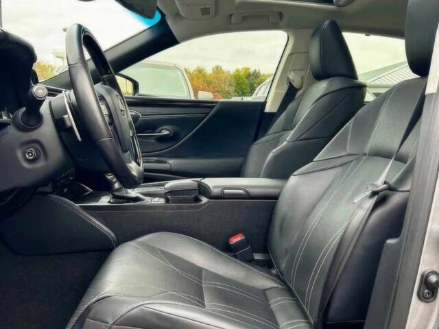 Серый Лексус ЕС, объемом двигателя 2.5 л и пробегом 36 тыс. км за 15400 $, фото 9 на Automoto.ua