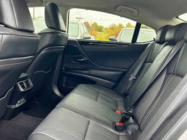 Серый Лексус ЕС, объемом двигателя 2.5 л и пробегом 36 тыс. км за 15400 $, фото 14 на Automoto.ua