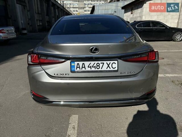 Серый Лексус ЕС, объемом двигателя 2.49 л и пробегом 69 тыс. км за 29200 $, фото 2 на Automoto.ua