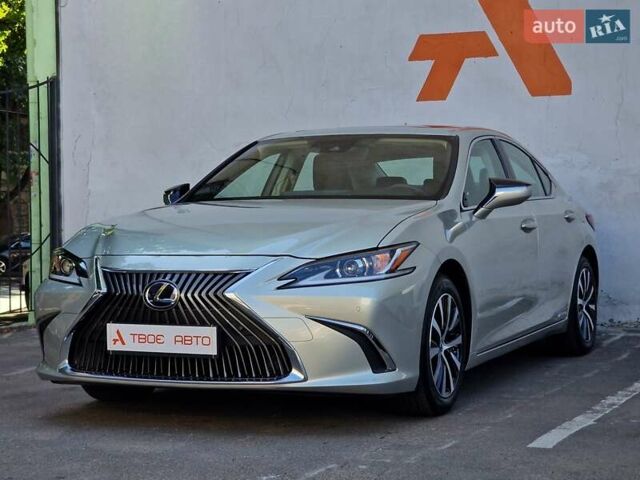 Лексус ЕС 2019 в Одессе на Automoto.ua Серый Лексус ЕС, объемом двигателя 2.49 л и пробегом 39 тыс. км за 39990 $, фото 5 на Automoto.ua