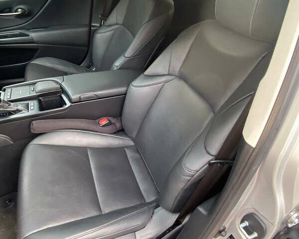 Серый Лексус ЕС, объемом двигателя 2.49 л и пробегом 98 тыс. км за 41000 $, фото 5 на Automoto.ua