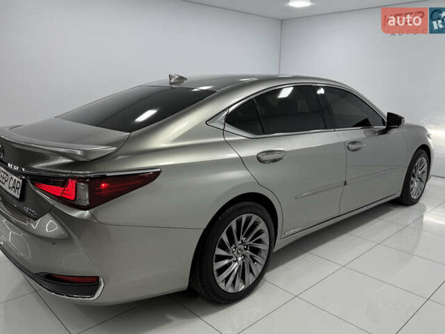 Лексус ЕС 2019 в Одессе на Automoto.ua Серый Лексус ЕС, объемом двигателя 2.49 л и пробегом 72 тыс. км за 33000 $, фото 20 на Automoto.ua