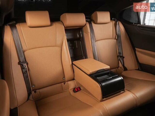 Сірий Лексус ЕС, об'ємом двигуна 2.49 л та пробігом 128 тис. км за 31900 $, фото 12 на Automoto.ua