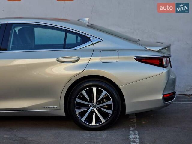 Лексус ЕС 2019 в Одессе на Automoto.ua Серый Лексус ЕС, объемом двигателя 2.49 л и пробегом 39 тыс. км за 39990 $, фото 23 на Automoto.ua