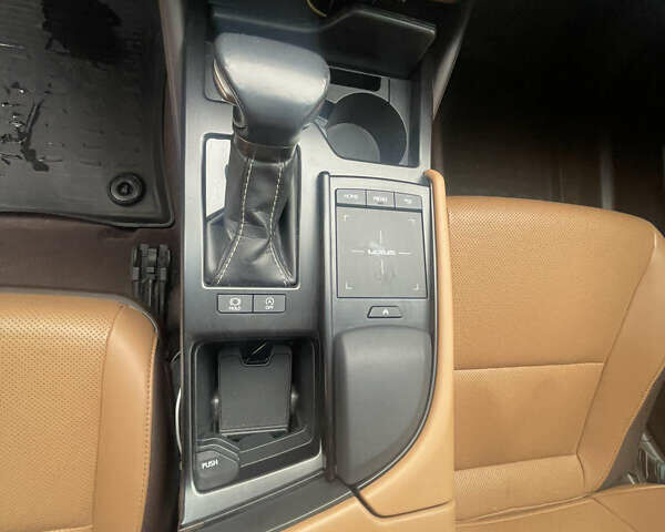 Сірий Лексус ЕС, об'ємом двигуна 2.49 л та пробігом 67 тис. км за 31500 $, фото 11 на Automoto.ua