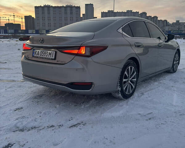 Сірий Лексус ЕС, об'ємом двигуна 2.5 л та пробігом 81 тис. км за 37000 $, фото 4 на Automoto.ua