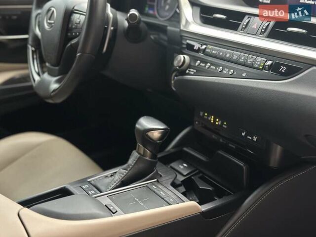 Серый Лексус ЕС, объемом двигателя 2.49 л и пробегом 51 тыс. км за 34900 $, фото 45 на Automoto.ua