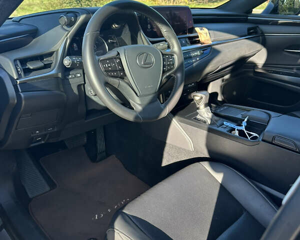 Сірий Лексус ЕС, об'ємом двигуна 2.49 л та пробігом 60 тис. км за 37000 $, фото 7 на Automoto.ua