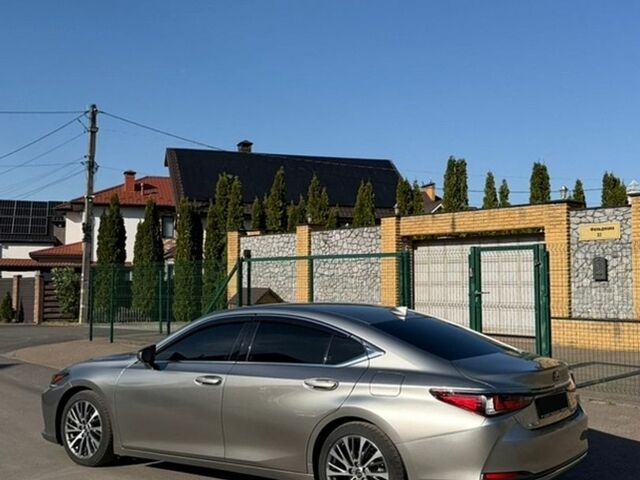 Сірий Лексус ЕС, об'ємом двигуна 2.49 л та пробігом 80 тис. км за 36500 $, фото 17 на Automoto.ua