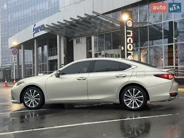 Серый Лексус ЕС, объемом двигателя 2.49 л и пробегом 51 тыс. км за 34900 $, фото 7 на Automoto.ua