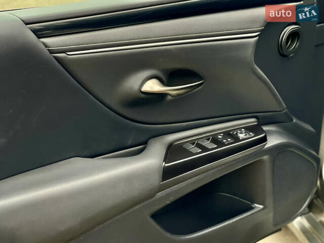 Серый Лексус ЕС, объемом двигателя 2.49 л и пробегом 128 тыс. км за 33500 $, фото 25 на Automoto.ua