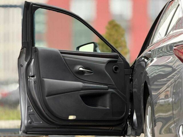 Серый Лексус ЕС, объемом двигателя 2.5 л и пробегом 40 тыс. км за 26900 $, фото 12 на Automoto.ua