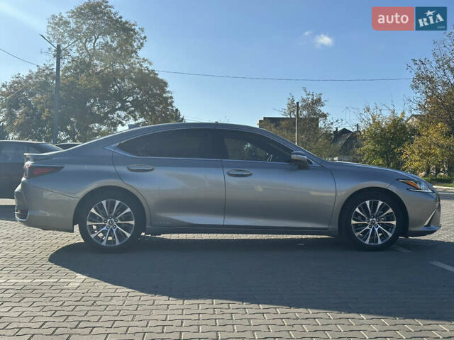 Сірий Лексус ЕС, об'ємом двигуна 2.49 л та пробігом 60 тис. км за 37000 $, фото 5 на Automoto.ua