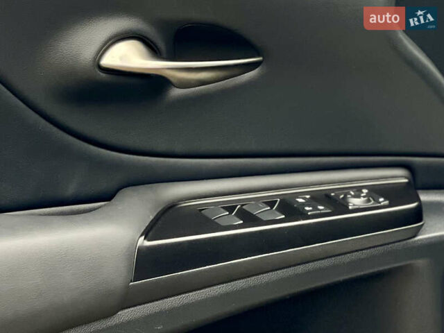 Серый Лексус ЕС, объемом двигателя 2.49 л и пробегом 128 тыс. км за 33500 $, фото 26 на Automoto.ua
