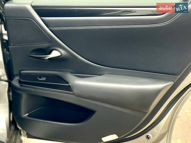 Серый Лексус ЕС, объемом двигателя 2.49 л и пробегом 128 тыс. км за 33500 $, фото 30 на Automoto.ua