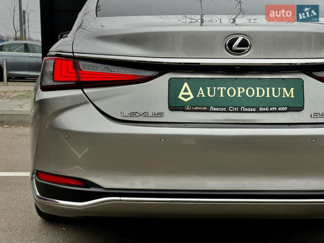 Серый Лексус ЕС, объемом двигателя 2.49 л и пробегом 128 тыс. км за 33500 $, фото 15 на Automoto.ua
