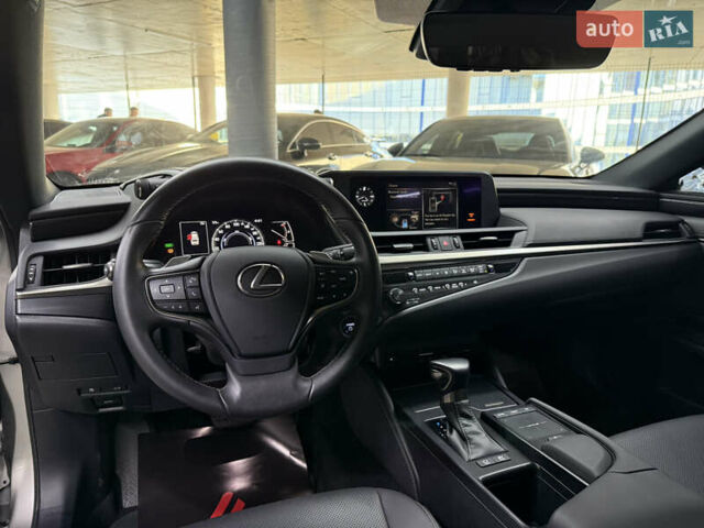 Лексус ЕС 2020 у Одесі на Automoto.ua Сірий Лексус ЕС, об'ємом двигуна 2.49 л та пробігом 2 тис. км за 35900 $, фото 22 на Automoto.ua