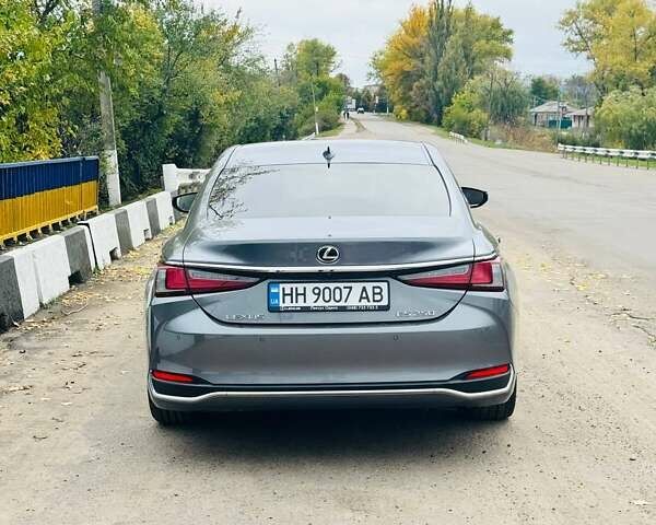 Серый Лексус ЕС, объемом двигателя 2.49 л и пробегом 79 тыс. км за 39000 $, фото 3 на Automoto.ua