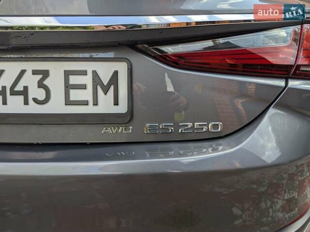 Серый Лексус ЕС, объемом двигателя 2.5 л и пробегом 38 тыс. км за 28777 $, фото 21 на Automoto.ua